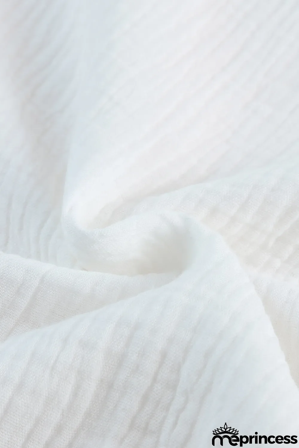 White Relaxed V Neck Blouse and Drawstring Raw Hem Shorts Set