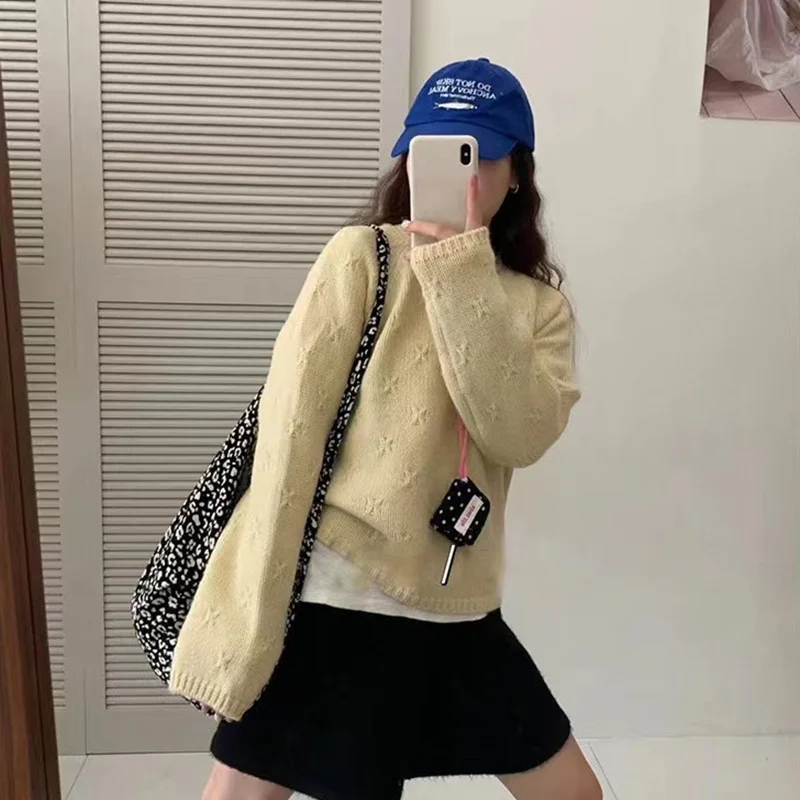 Churchf Churchf Color Restoring Ancient Ways Hook Flower Sweater Female Autumn Dong New Loose Lazy Wind Inserted Shoulder Sleeve Gentle Round Collar Sleeve Knitting
