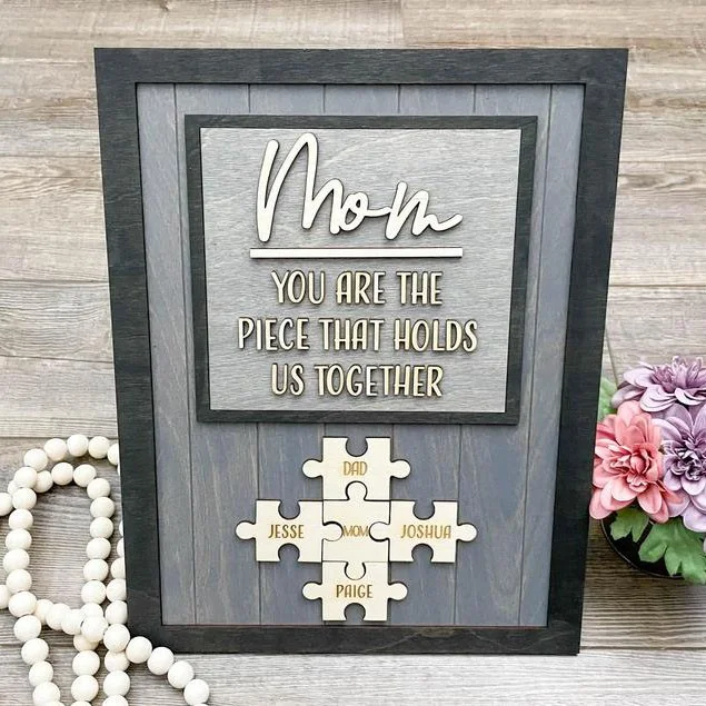 Vangogifts Personalised Mothers Day Gift ‘Mom You Are The Piece That Holds Us Together’ Puzzles Pieces Name Sign