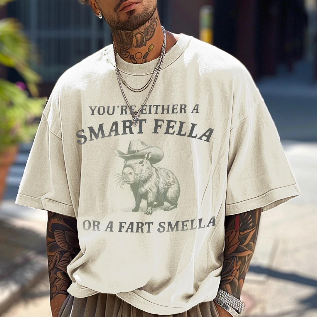 Unisex Vintage "Are You A Smart Fella Or Fart Smella" Printed T-Shirt、、URBENIE