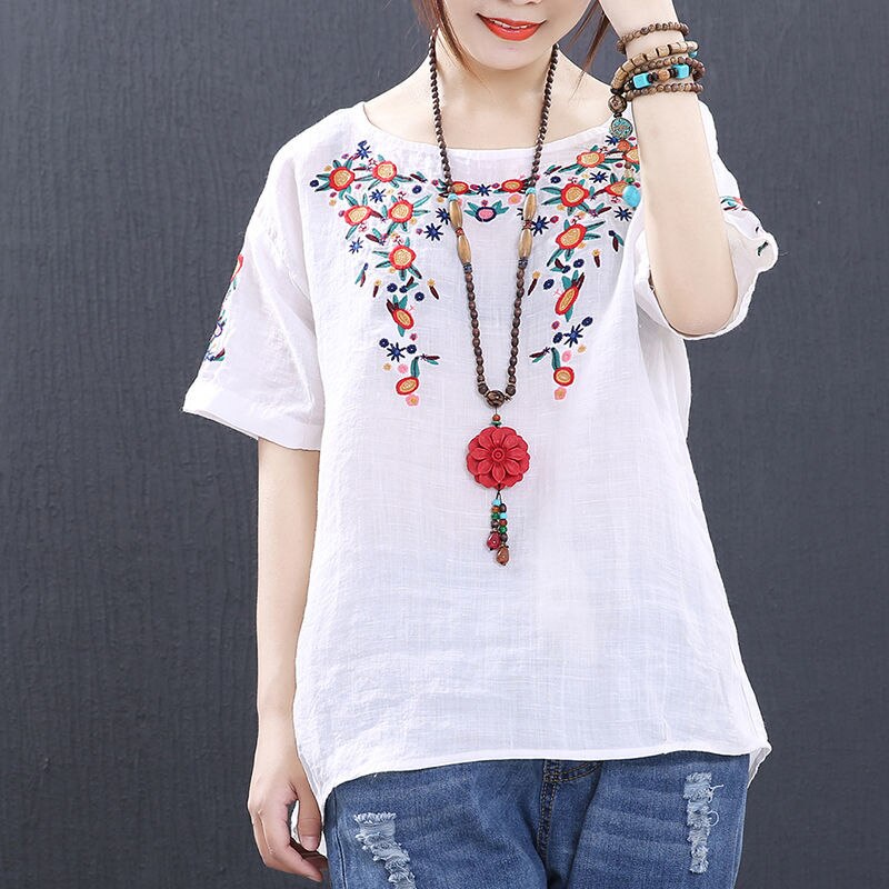 Plus size Women Blouse 100% Cotton Blouse Ladies Loose Summer Tops Embroidery Ladies Vinatge Short sleeve Casual White 4XL