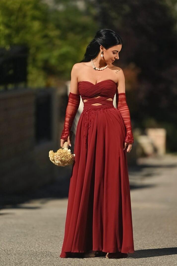 Lussooy Shinning Chiffon Burgundy Strapless Beaded Long Pleated Prom Dress with Gloves 