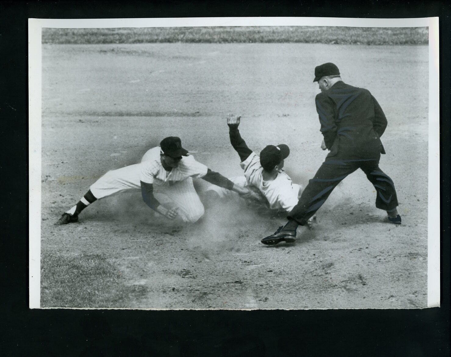 Pete Runnels & Jerry Coleman 1954 Press Photo Poster painting Yankees Washington Senators