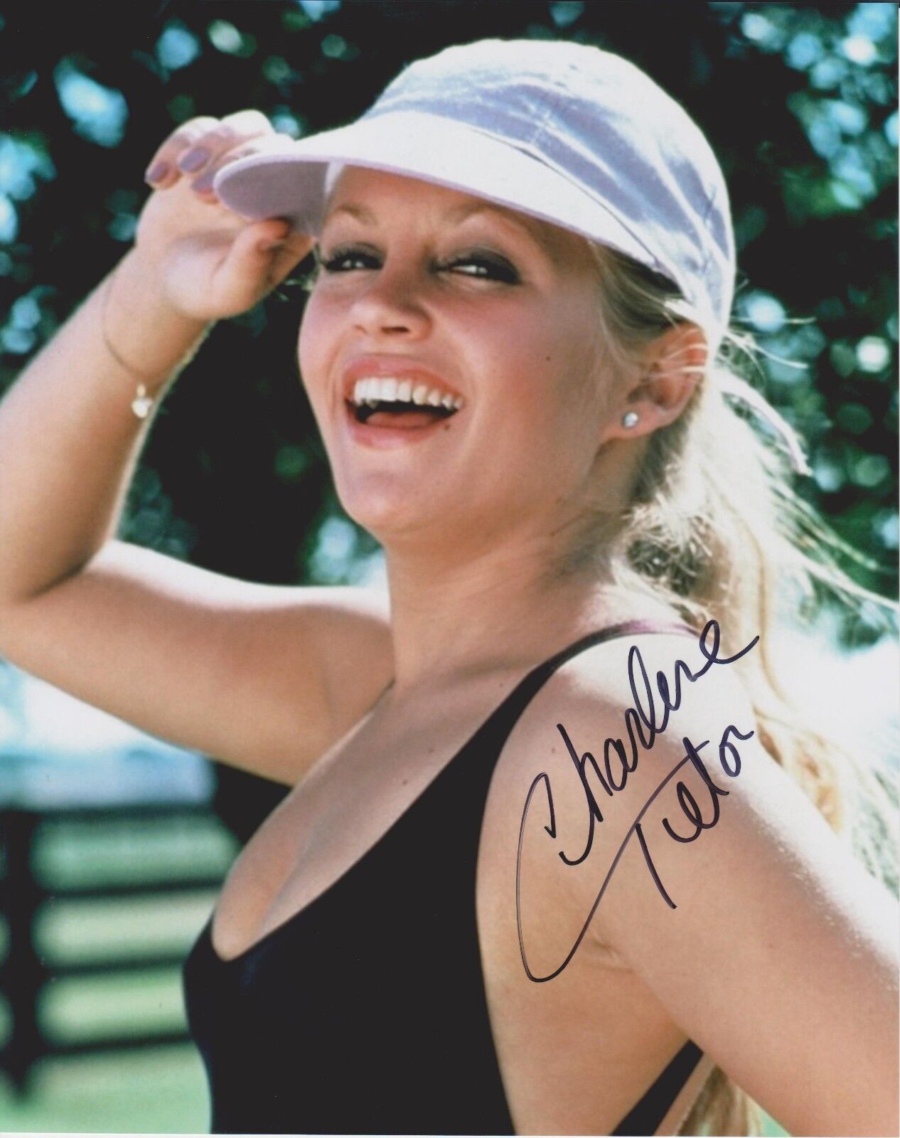 Charlene Tilton Signed 8x10 Photo Poster painting - Lucy Ewing in DALLAS - BABE - SEXY!!! #8