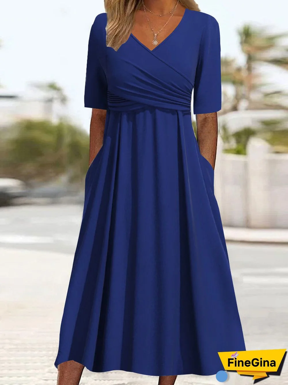 Women's Half Sleeve V-neck Solid Color Midi Dress