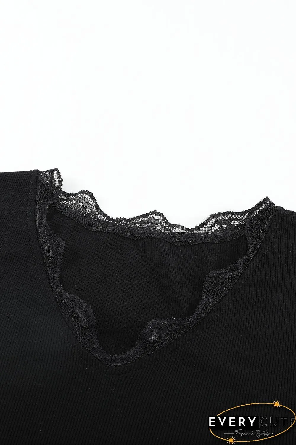 Lace Splicing Scallop V Neck Long Sleeve Blouse