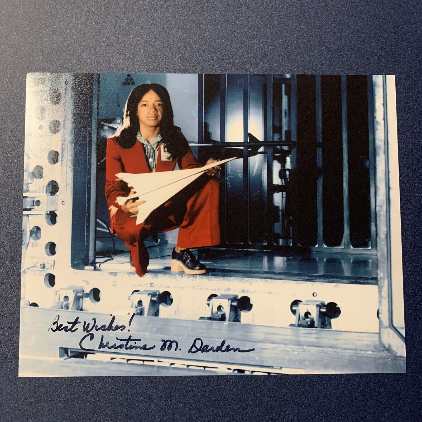 CHRISTINE DARDEN HAND SIGNED 8x10 Photo Poster painting FEMALE NASA ENGINEER AUTOGRAPHED COA