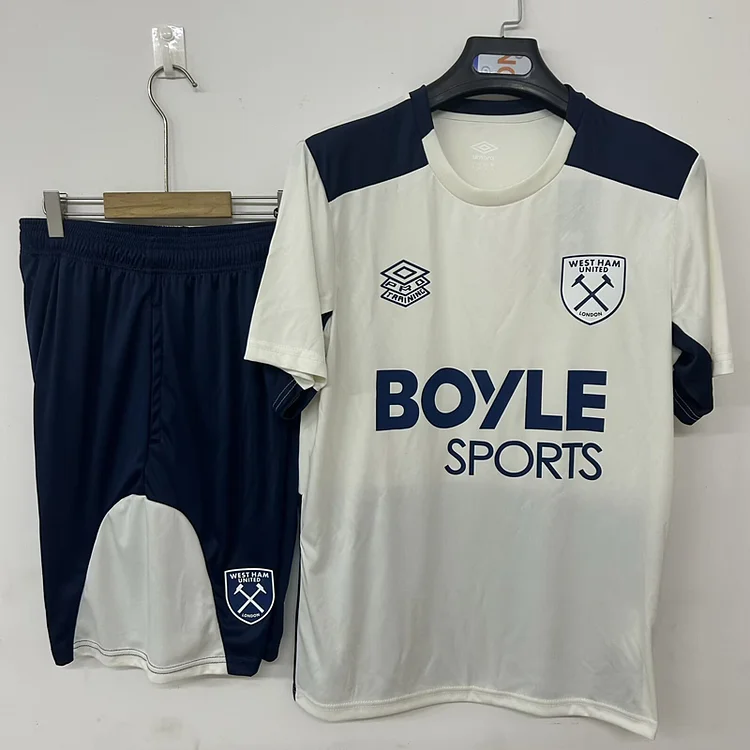 West Ham United 25/26 Beige White Training Jersey【Top + Shorts】
