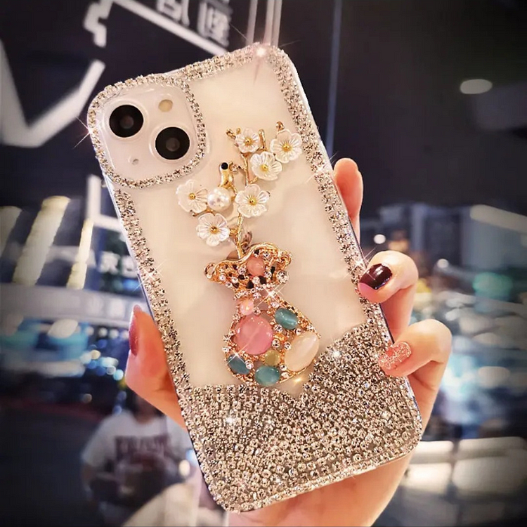 Luxurious Inlaid Plum Blossom Phone Case