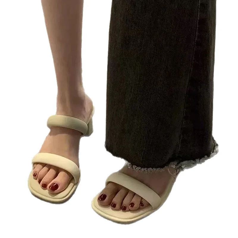 Breakj Breakj And Word With Small Cool Slippers Wearing Women 2025 Summer New French Fashion Temperament High-Heezy Slippers