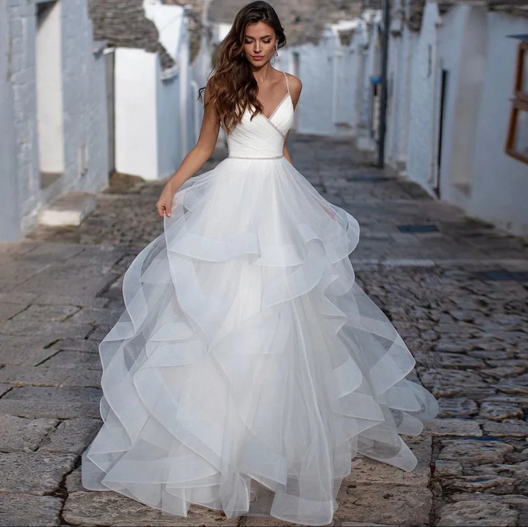 Billlnai  2023  Graduation party  NewCharming Princess Wedding Dress Spaghetti Straps Tiered Backless Crystal Beads Pleat Sweep Train Bride Gown Vestidos De Noiva