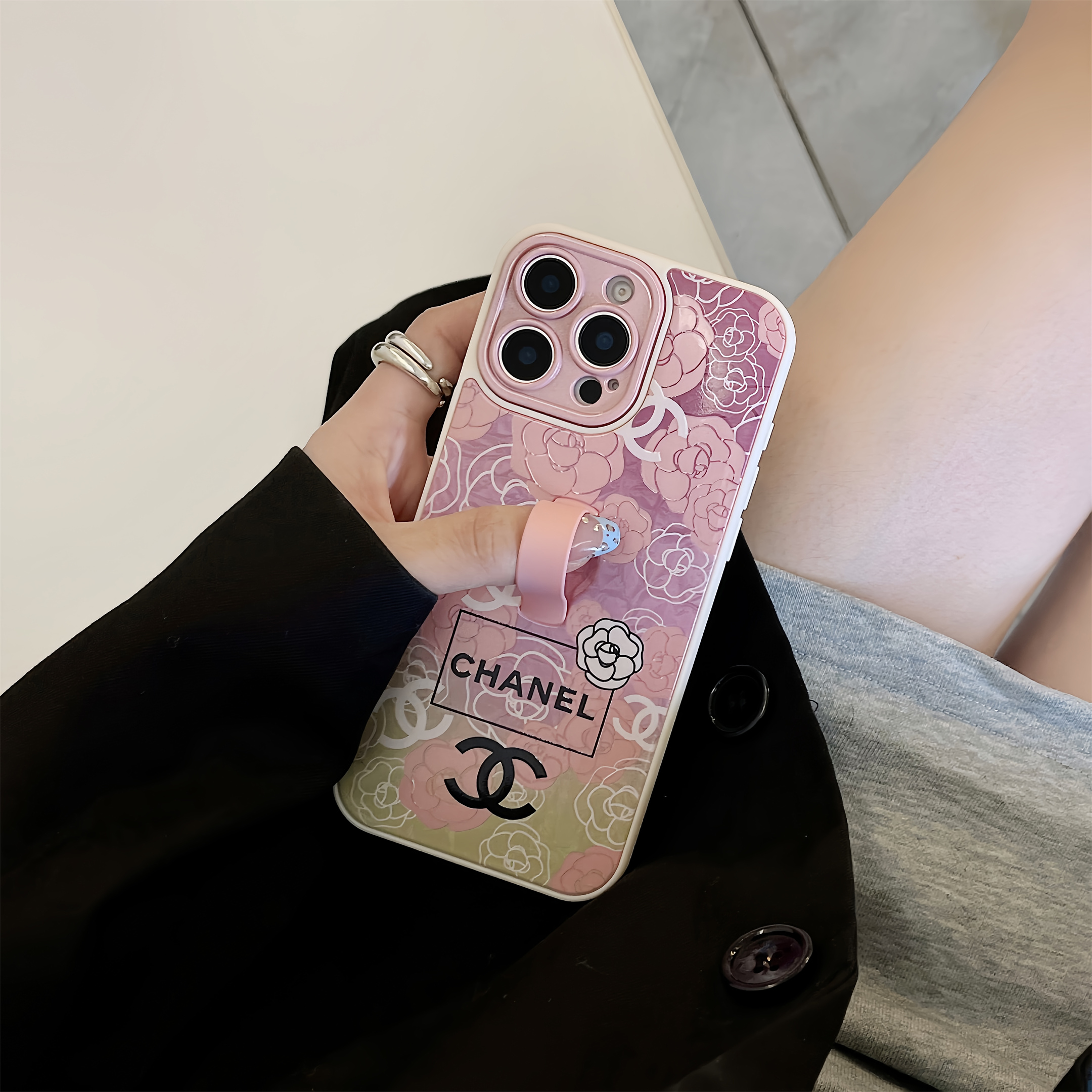 Flowers Chanel Sophisticated Ring Buckle Apple iPhone Case