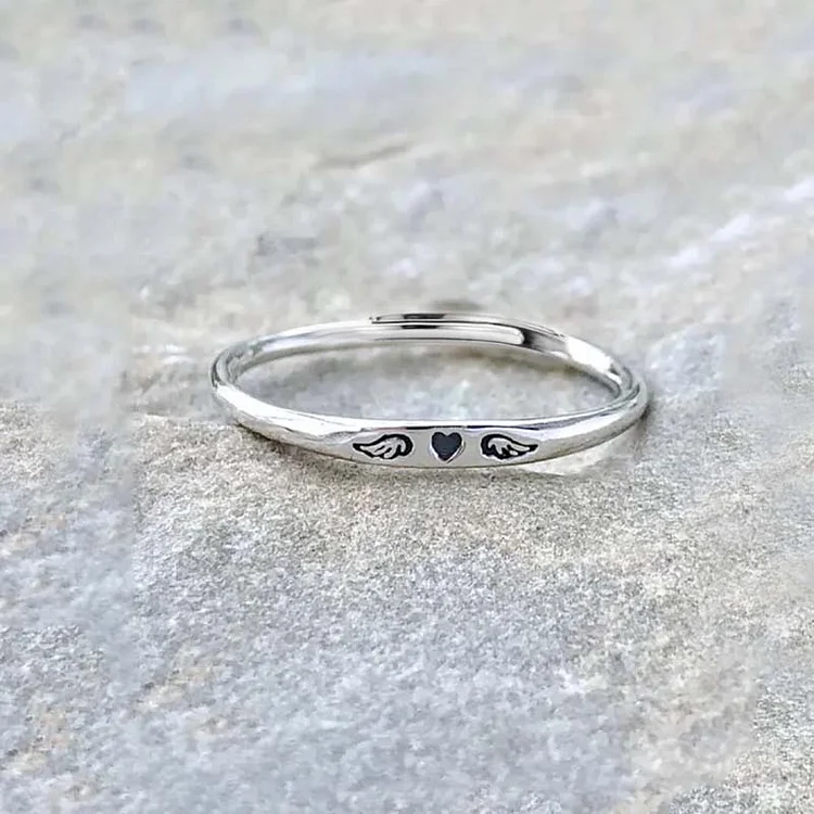 For Memorial - Tiny Heart With Wings Ring Verceri
