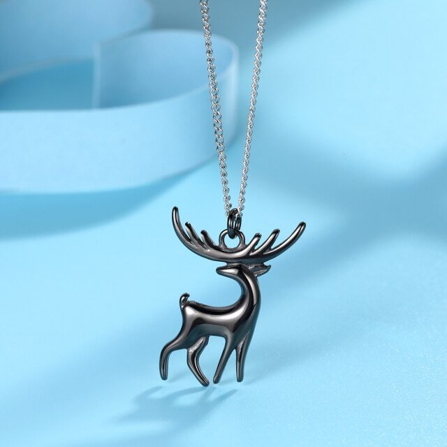 Buzzdaisy Elk clavicle chain pendant Couple Gold pendant necklace