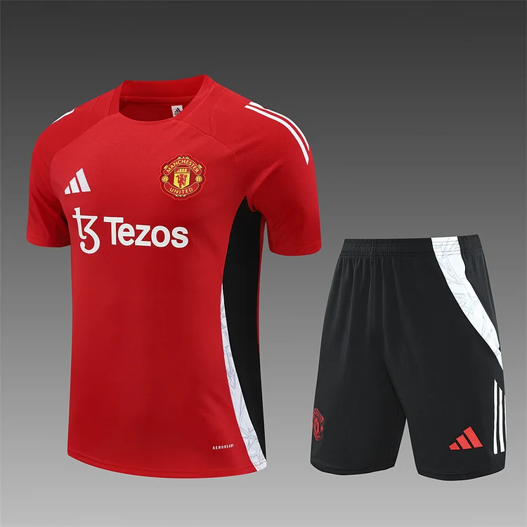 2024-25 Manchester United red short-sleeved training shirt
