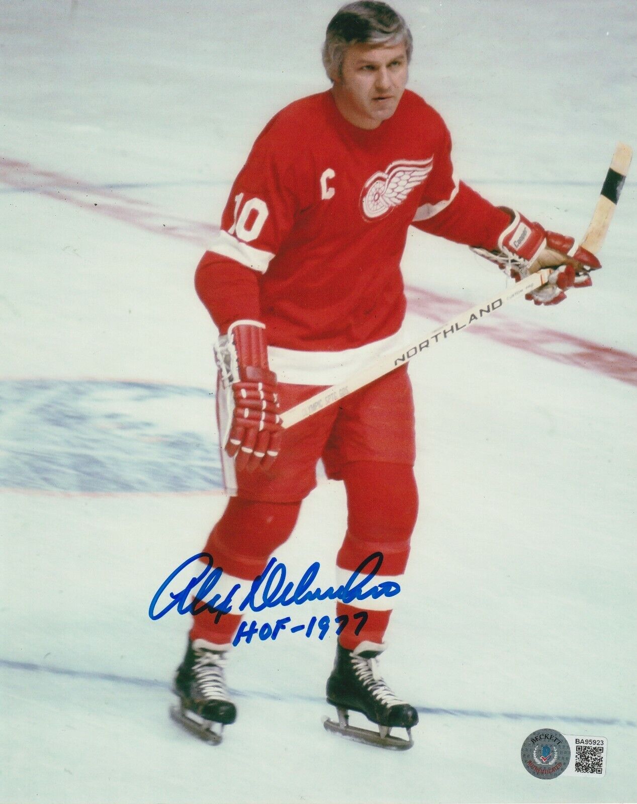 ALEX DELVECCHIO Signed Detroit RED WINGS 8x10 Photo Poster painting w/ Beckett COA & HOF Inscr