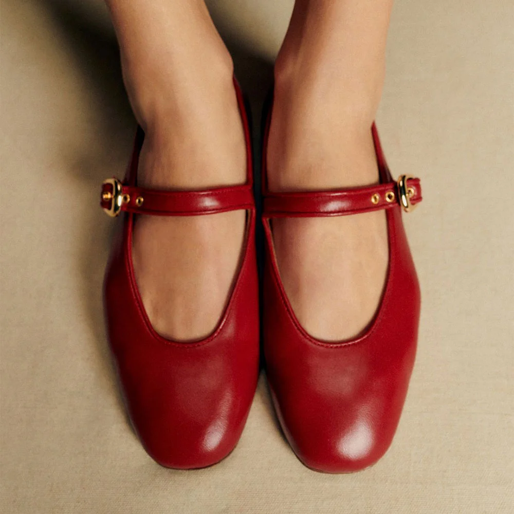 Faux Leather Round Toe Flat Buckle Women Mary Jane Shoes in Red