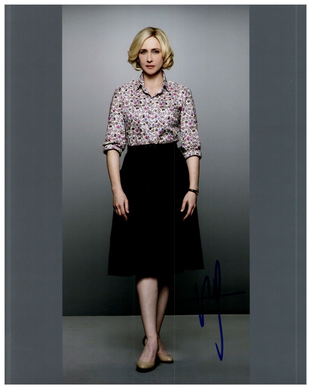 ~~ VERA FARMIGA Authentic Hand-Signed The Conjuring