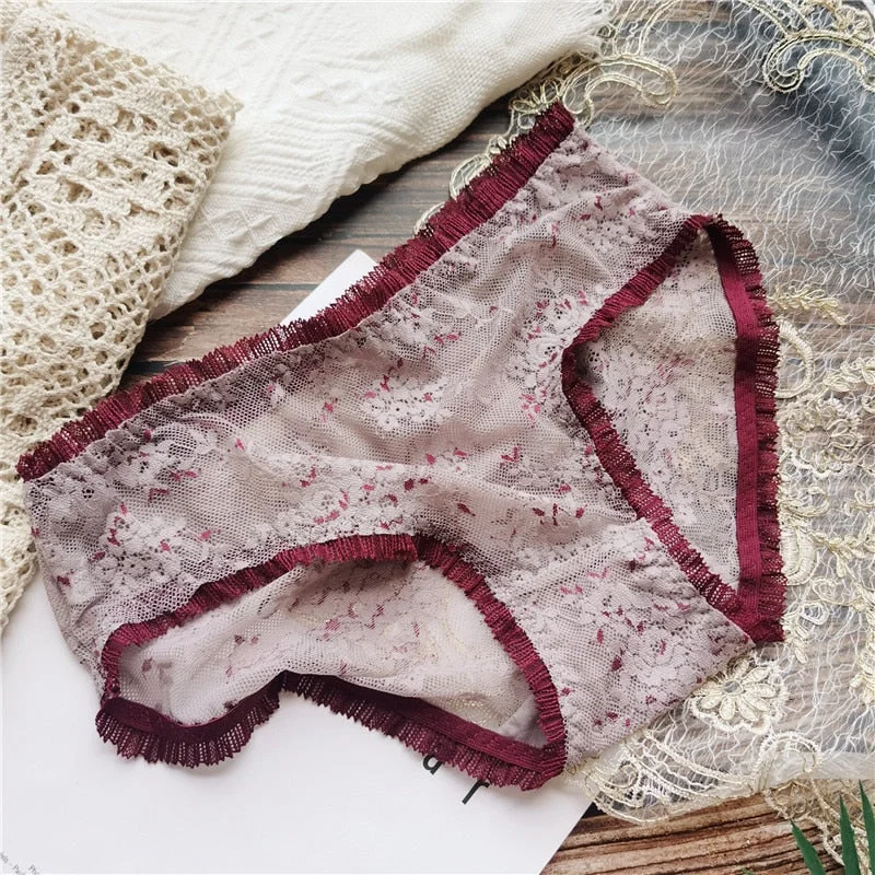 New Women's Underwear Sexy Lace Panties Fashion Floral Hollow-Out Briefs Low Waist Seamless Underpants Female Sexy Lingerie