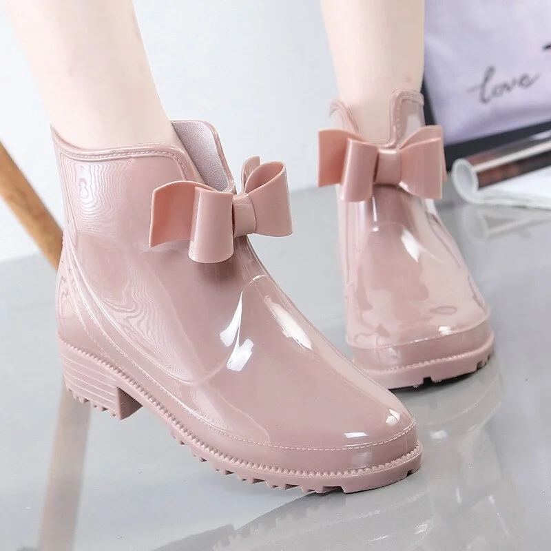 2020 New Fashion Women Rain Boots Fashion Non-Slip Women's Water Shoes Flat Bottom Women Velvet Short Tube Warm Overshoes D1307