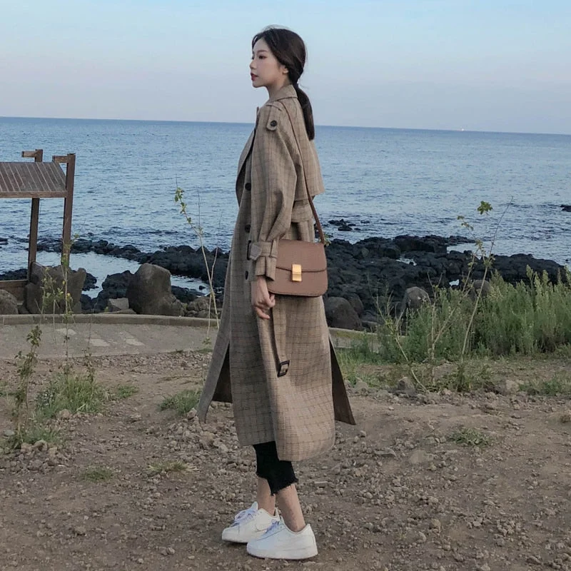 Korean Style Ladies Trench Coat Plaid Long Double Breasted Belted Oversize Loose Women Duster Coat Outerwear with Storm Flaps