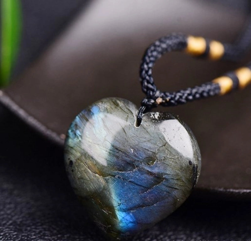 Minimalist Heart Shape Natural Stone Pendant Necklace