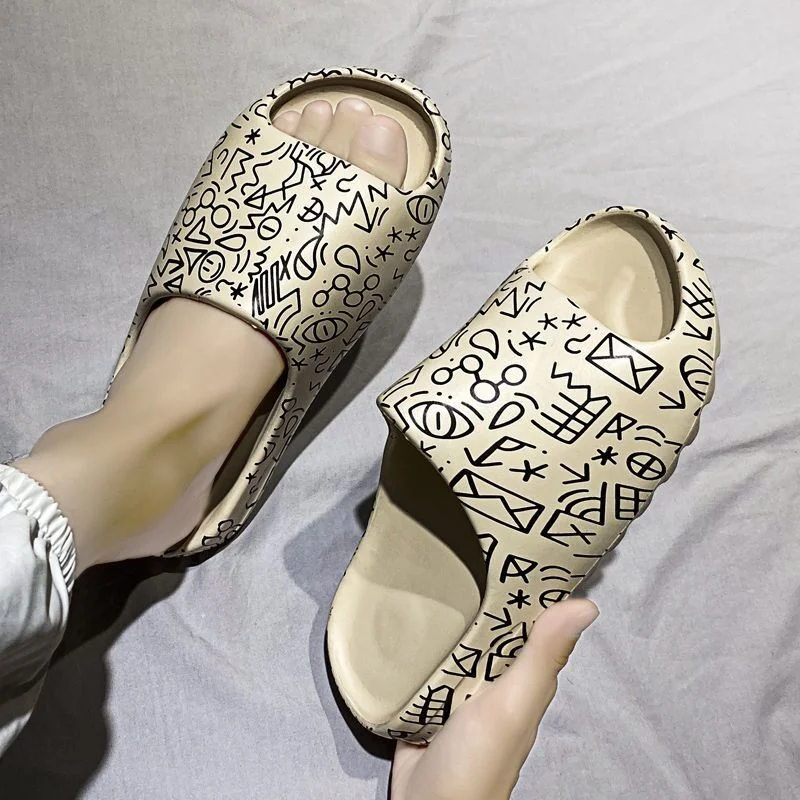 Christmas Gift Summer Slippers Women Indoor 2021 Cool Soft Bottom Sandals Slides for Men Light Beach Shoes Slippers Home plus size 45 46