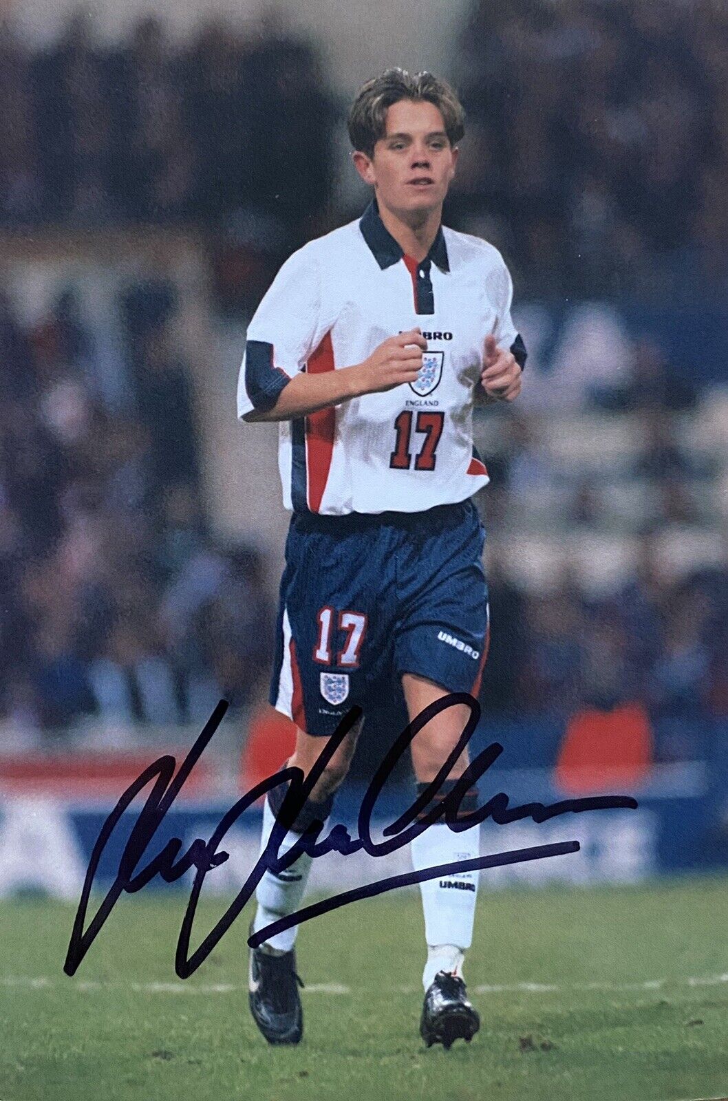 Lee Hendrie Genuine Hand Signed England 6X4 Photo Poster painting