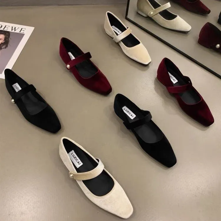 Uveng Uveng Retro With Skirt Velvet Mary Jane Women's Shoes Spring 2024 New Evening Wind Gentle Low Heel Single Shoes