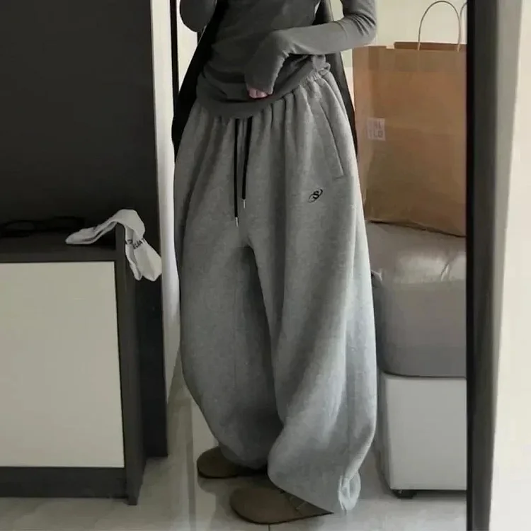 Imaginarygam fall outfits y2k Fleece Women's Sweatpant 2025 Spring Y2k Oversize Loose Thicken Female Pants Mid Waist Drawstring Straight Lady Wide Leg Trouser