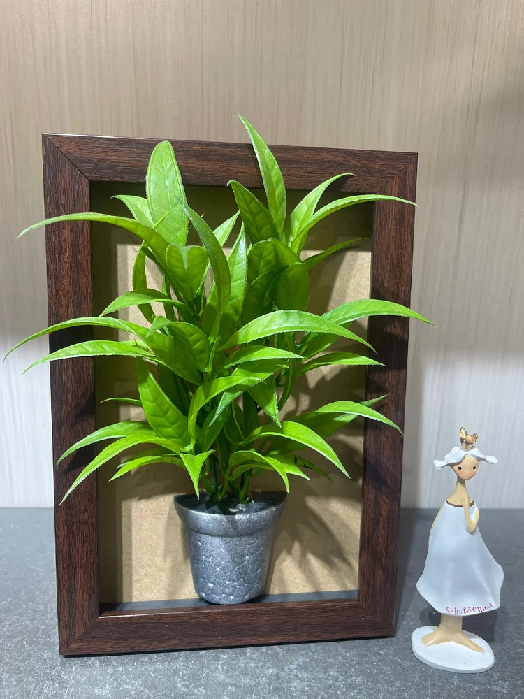 Lifelike & Eco-Friendly Artificial Green Foliage Framed Botanical Display 🍃(Size 6.5*9.5 in)