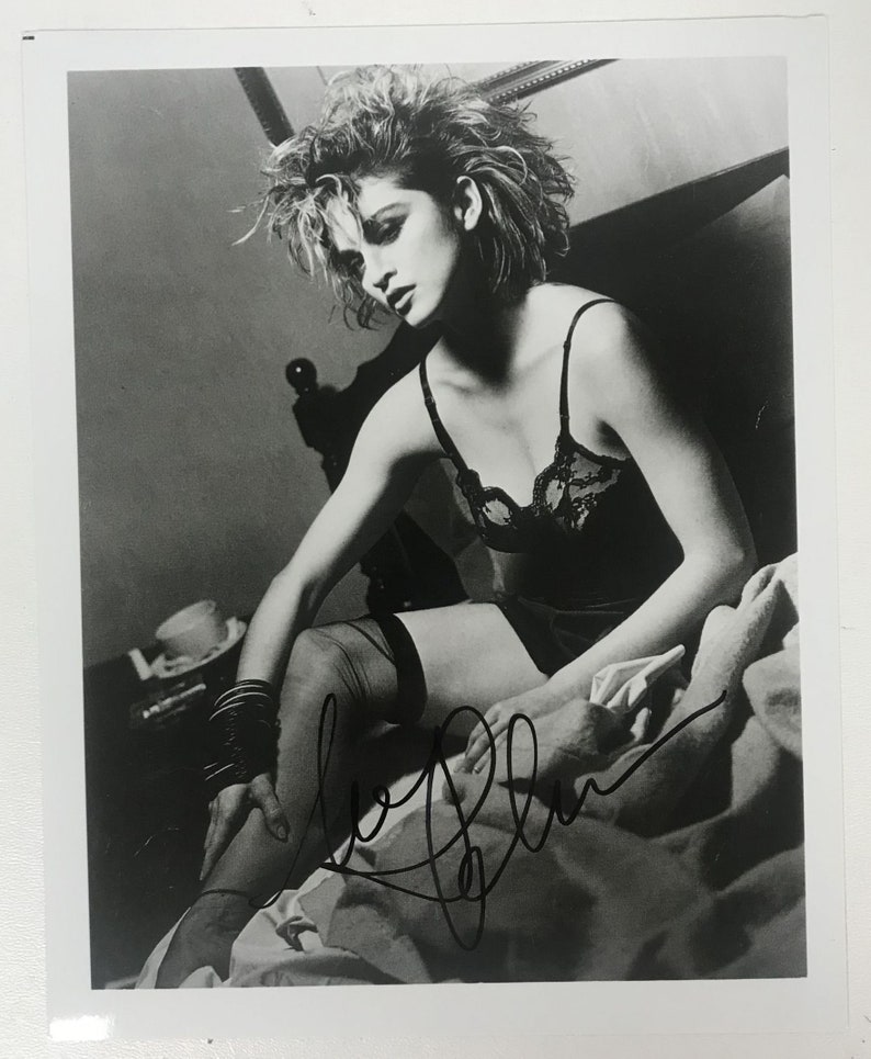 Madonna Signed Autographed Glossy 8x10 Photo Poster painting - COA Matching Holograms