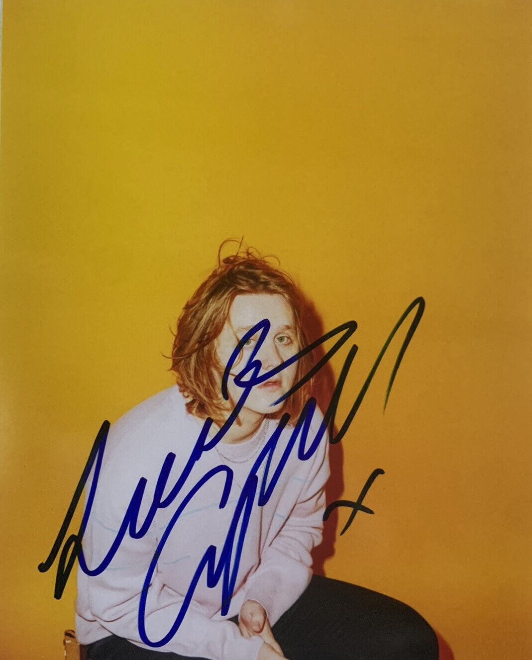 LEWIS CAPALDI HAND SIGNED 8x10 Photo Poster painting SINGER AUTOGRAPH AUTHENTIC COA