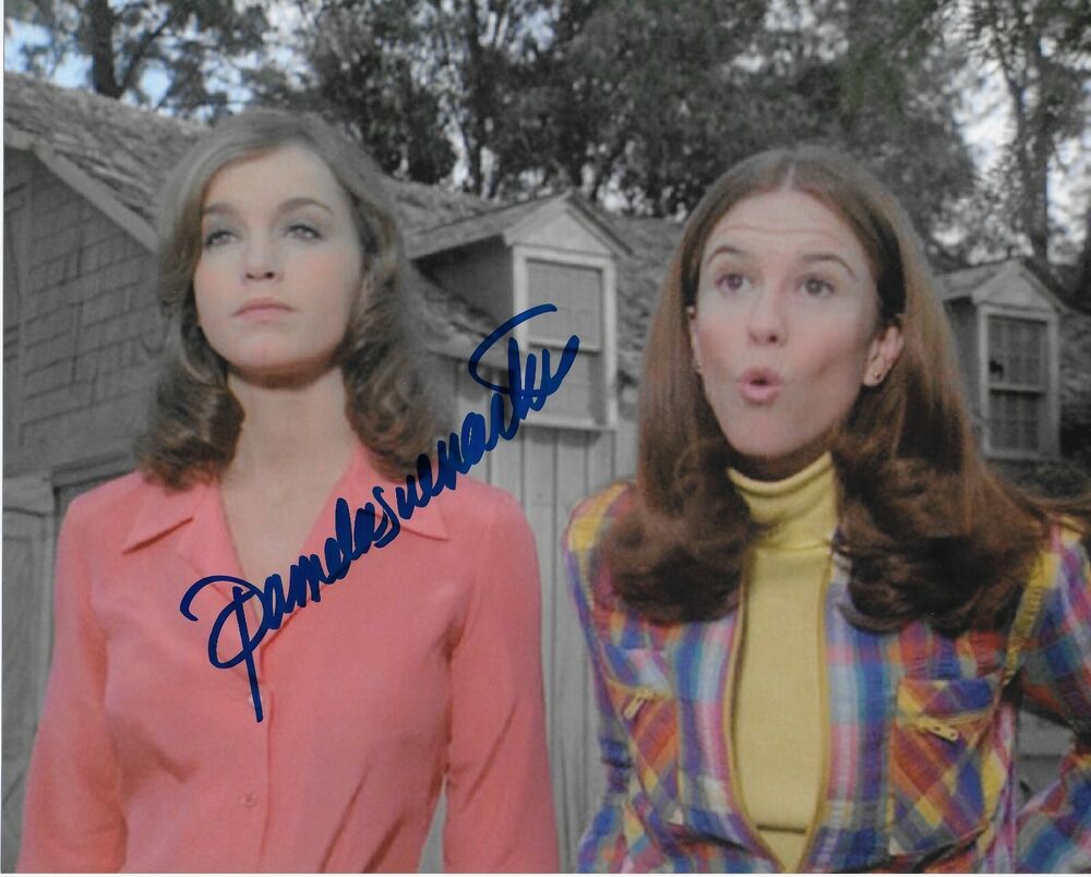 Pamela Sue Martin Dynasty Original Autographed 8X10 Photo Poster painting #10