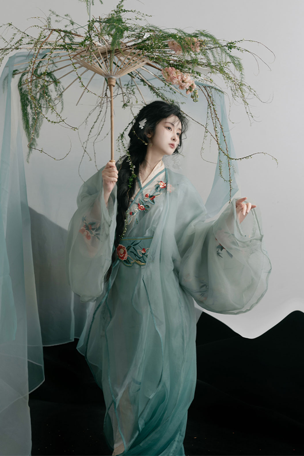 Warring States Robe Cyan-Blue Robe with Embroidery and Waist Belt - zuiyu 醉玉 Stupa Stones