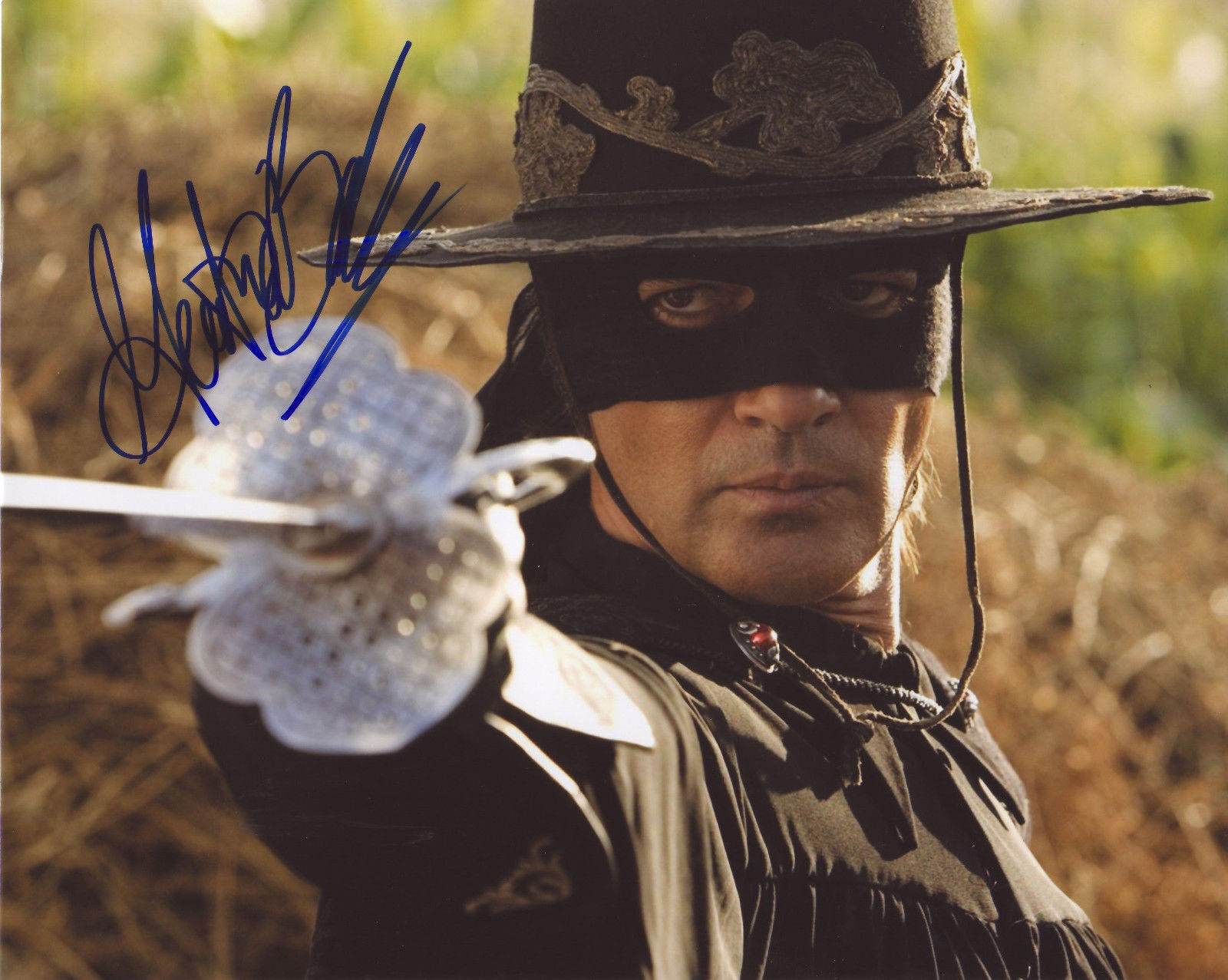 ANTONIO BANDERAS AUTOGRAPH SIGNED PP Photo Poster painting POSTER