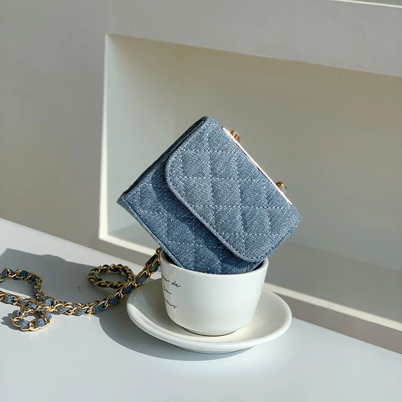 Mongw Mongw Fragrant Wind Diamond Case Chain Bag Summer New Cross Lung Small Bag Girls Senior Sense Fashion Mini Small Square Bag