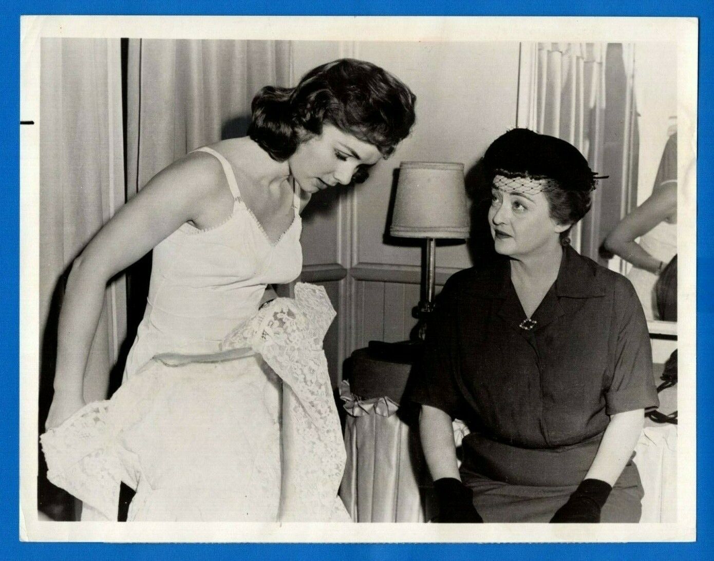 DEBBIE REYNOLDS BETTE DAVIS 7x9 Promo Press News Photo Poster painting 1965 THE CATERED AFFAIR