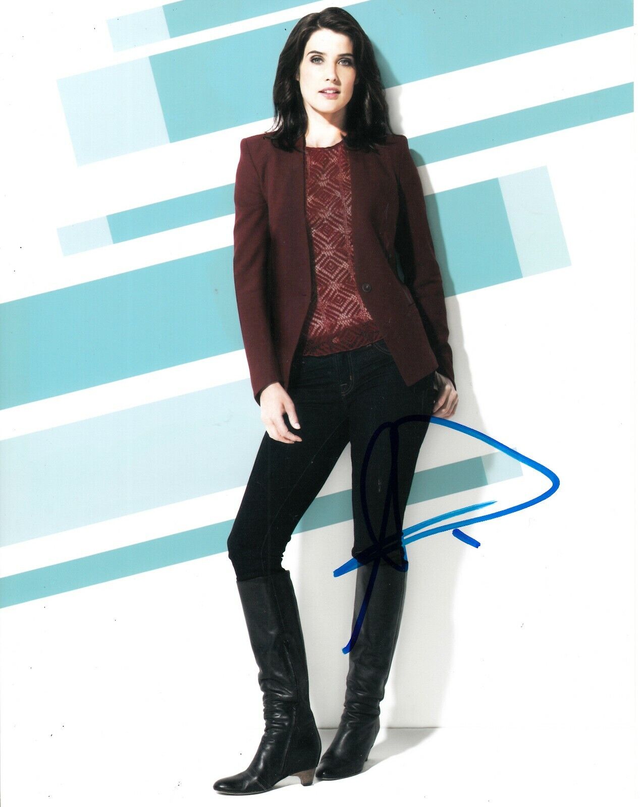 COBIE SMULDERS SIGNED SEXY Photo Poster painting UACC RD 242 FILM AUTOGRAPHS (8)