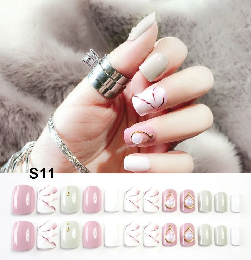 24pcs/set Elegant Fake Nails Black White Stripe Color Mix Chic Short False Nails with Pearl Rhinestone Square Acrylic Nails Tips-Nail Inspo