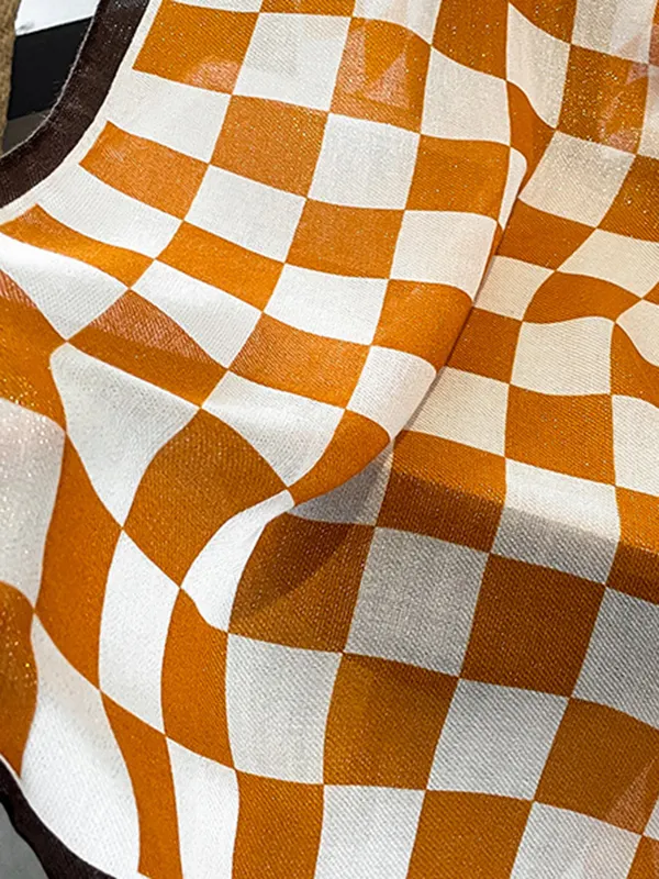 Contrast Raw Hem Scarf