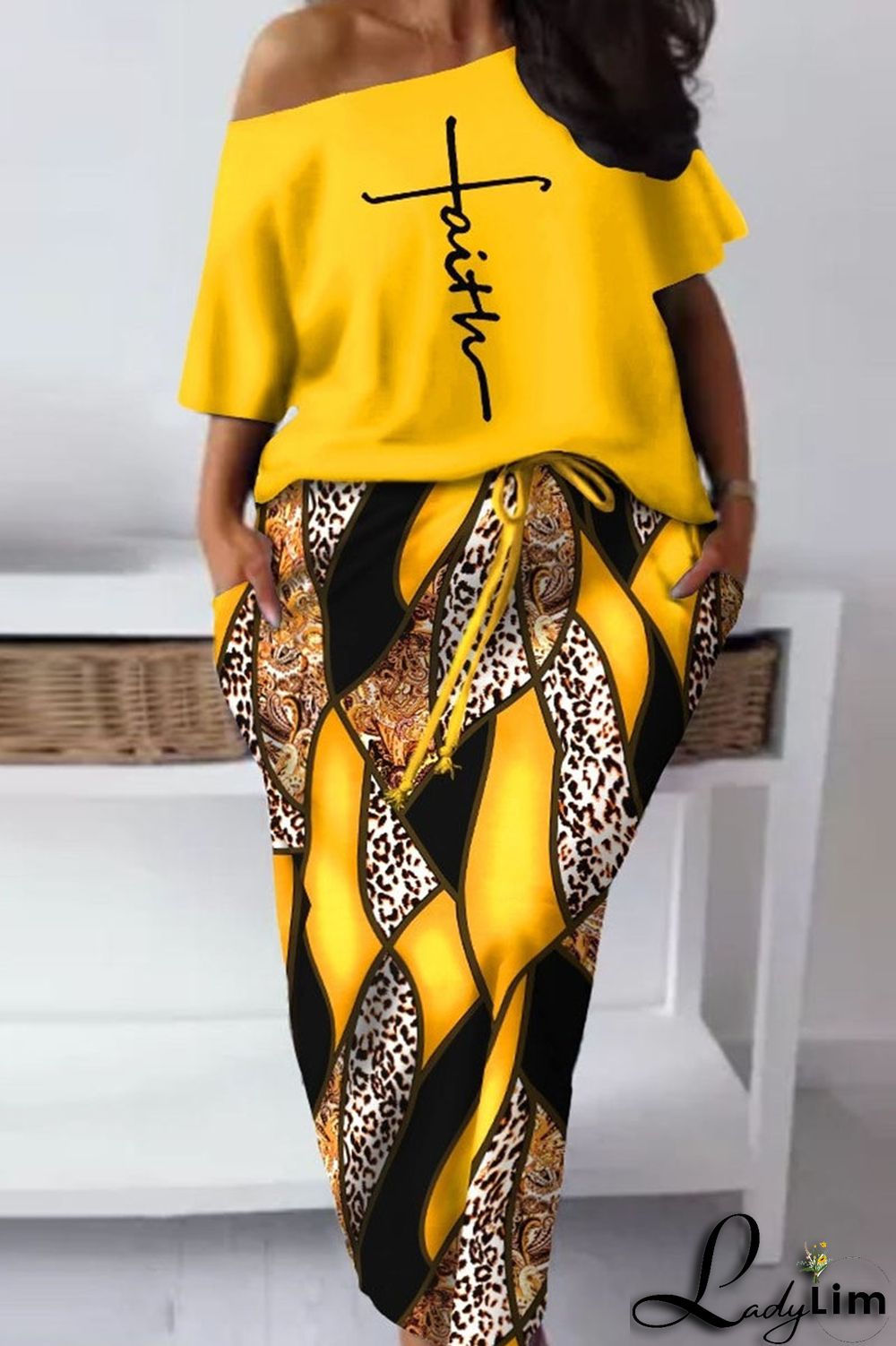 Red Casual Street Print Patchwork Oblique Collar Short Sleeve Two Pieces