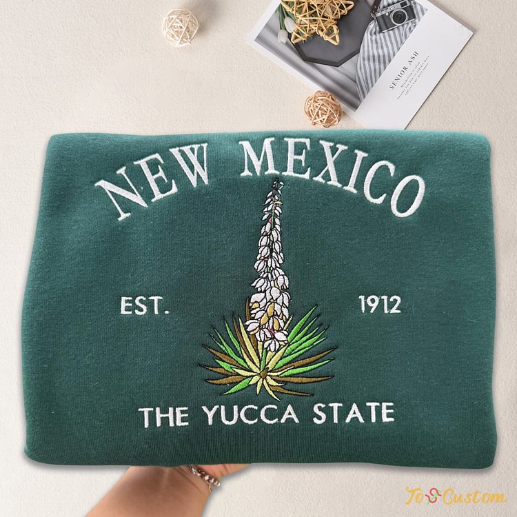 TOSCUSTOM™ Personalized New Mexico 1912 Yucca Flower Embroidered Hoodie