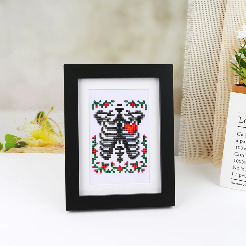 16pcs Demon DIY Mini Partial Round Diamond Painting Set Desktop Decor No Frame(12*17cm)