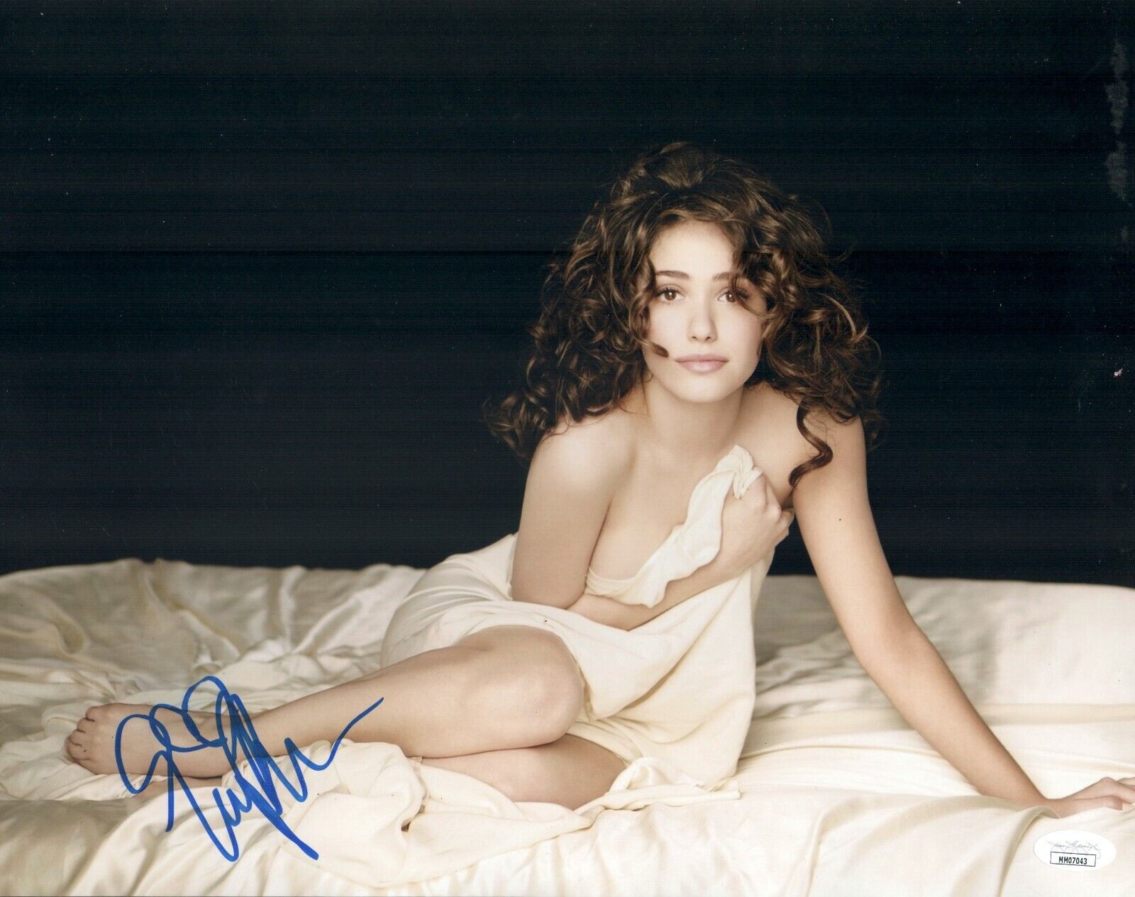 EMMY ROSSUM Signed 11x14 SHAMELESS Photo Poster painting Authentic Autograph JSA COA Cert