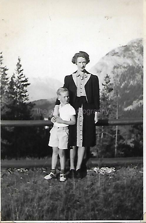 Small Found Photo Poster painting BLACK AND WHITE Portrait WOMAN AND CHILD PORTRAIT 21 58 J