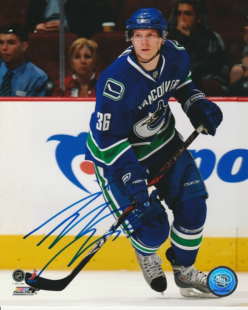 JANNIK HANSEN SIGNED VANCOUVER CANUCKS 8x10 Photo Poster painting #2 Autograph PROOF!