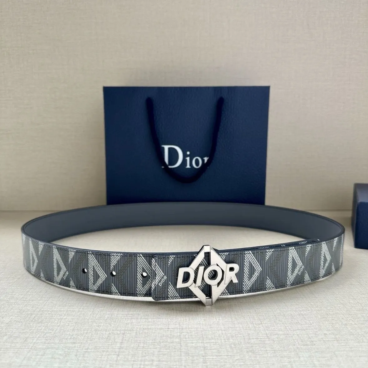 New Men's CD Iconic Triangle Print Leather Belt Casual Versatile Trendy Genuine Leather Business Belt