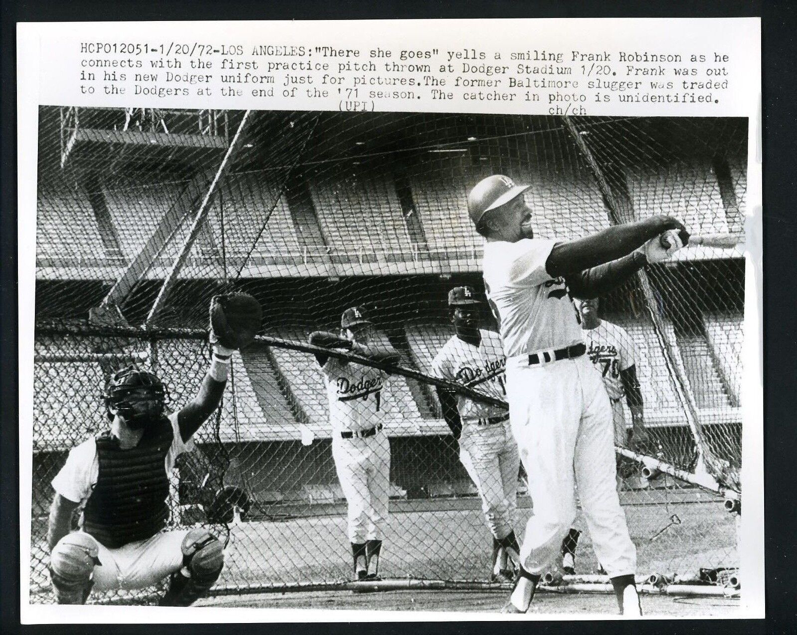 Frank Robinson takes batting practice Dodgers Stadium January 1972 Press Photo Poster painting