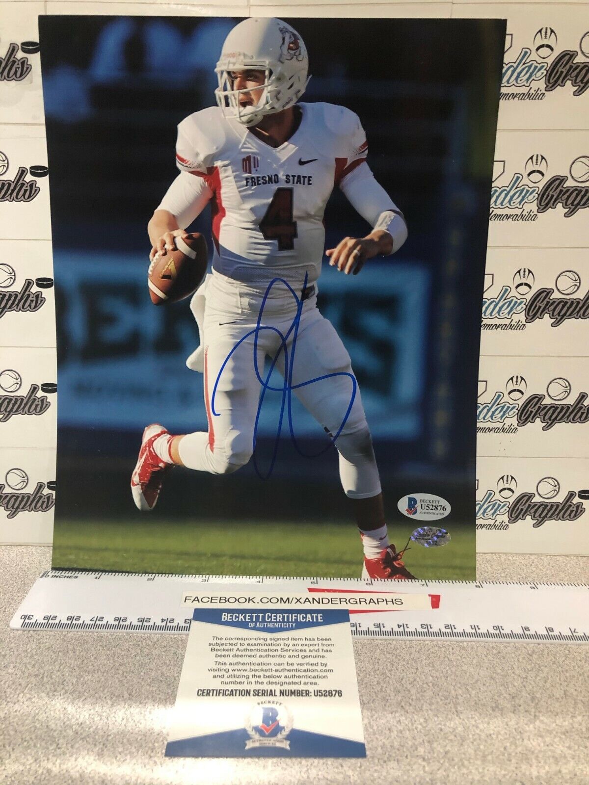 DEREK CARR LAS VEGAS RAIDERS SIGNED AUTOGRAPHED 8X10 Photo Poster paintingGRAPH BAS COA BECKETT